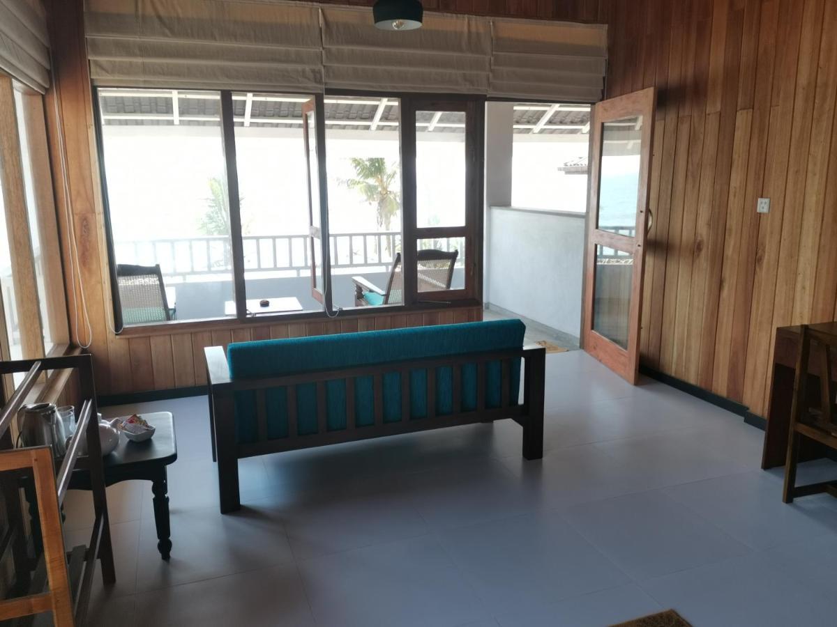 Mountain Wave Hotel And Surfshop Hikkaduwa Dış mekan fotoğraf